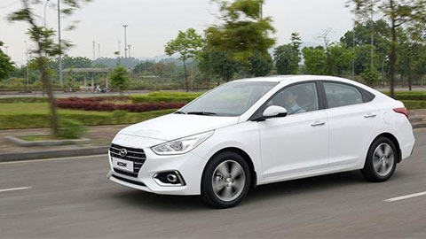 Hyundai Accent tiếp tục đánh bại 'đàn em' Grand i10 giá rẻ