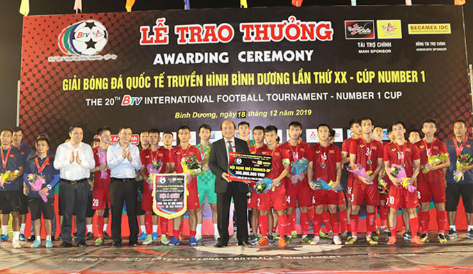 U20 Việt Nam đứng nhì chung cuộc. Ảnh: Anh Khoa 