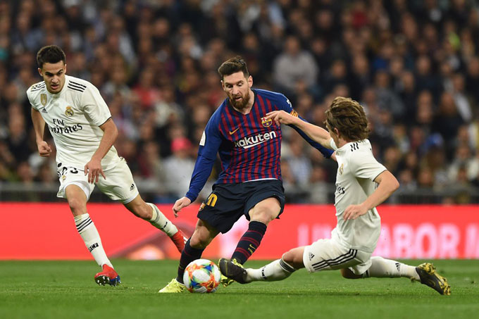 Barca và Real có thể so kè nhau về tỷ lệ kiểm soát bóng