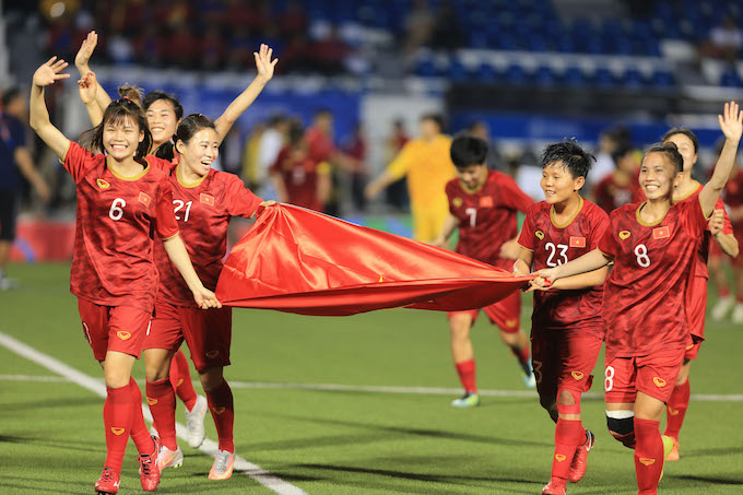Đội nữ Việt Nam được đề nghị trao tặng Huân chương Lao động hạng Nhì. Ảnh: Đức Cường