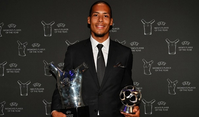 Virgil van Dijk giành giải Cầu thủ xuất sắc nhất năm của UEFA