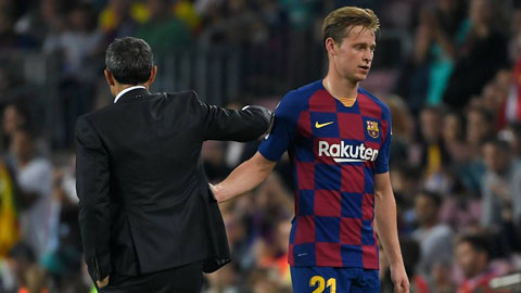 Chiêu mộ De Jong, Barca chống lại ý chí của Valverde