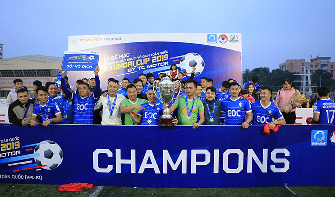 EOC đi vào lịch sử khi giành chức vô địch giải bóng đá 7 người toàn quốc Hyundai Cup 2019 By TC Motor 