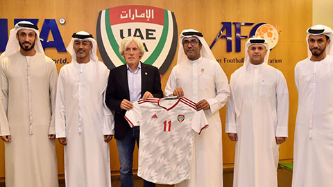 Đối thủ UAE của ĐT Việt Nam ở vòng loại World Cup 2022 có HLV mới