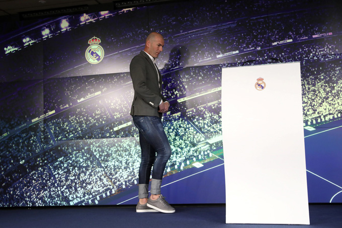 Sau khi chia tay Real Madrid vào cuối tháng 5/2018, HLV Zinedine Zidane đã nhận lời quay lại vào ngày 11/3/2019 để giúp đội bóng hồi sinh sau khi thất bại dưới thời Julen Lopetegui và sau đó là Santiago Solari.