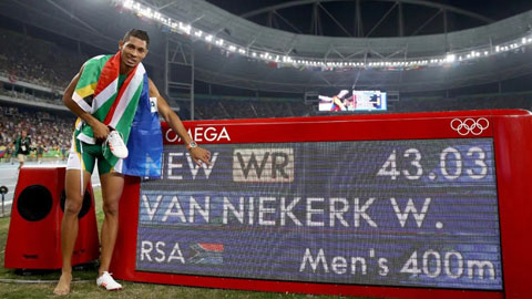 Giáng sinh an lành cho Van Niekerk, người kế vị Usain Bolt 
