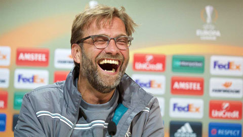 Klopp luôn giữ được nụ cười, ngay cả sau thất bại