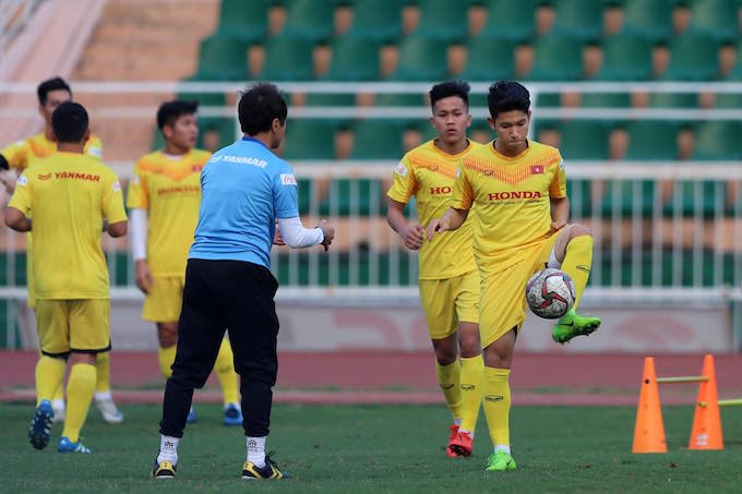 Các tuyển thủ U23 Việt Nam trong buổi tập chiều nay - Ảnh: Quốc An
