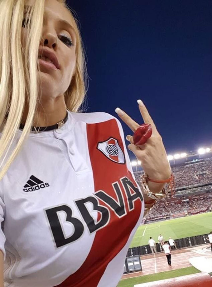 Melissa Artista: Người mẫu xinh đẹp của Argentina từng tuyên bố sẽ bán đấu giá đồ lót của mình để ủng hộ tiền cho River Plate