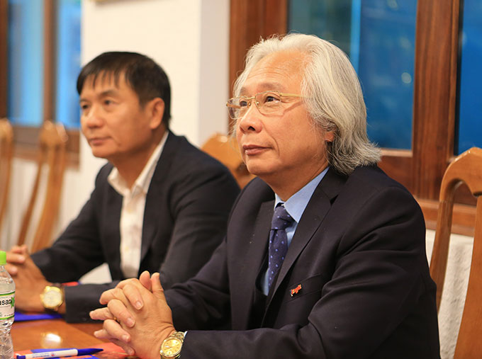Ông Nguyễn Văn Phú, Tổng biên tập báo Bóng đá đến dự Hội nghị 