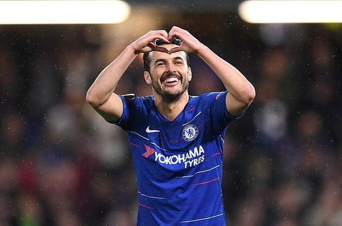 Pedro có thể bị Chelsea bán