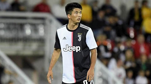 Sao CHDCND Triều Tiên bỏ Juventus chuyển sang đá cặp với Mandzukic