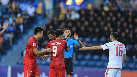 VAR trở thành ân nhân của U23 Việt Nam