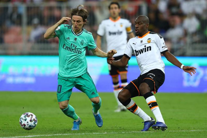 Real Madrid đã chơi áp đảo hoàn toàn Valencia ở trận bán kết Siêu cúp