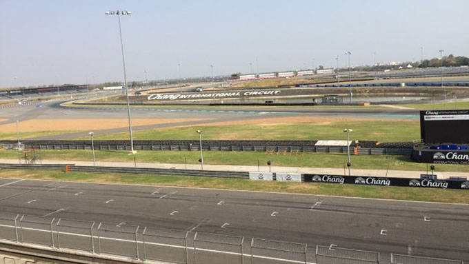 Trường đua này có tên gọi bằng tiếng Anh là "Chang International Circuit", được sử dụng từ năm 2014 