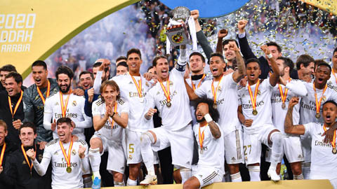 Đua danh hiệu: Real Madrid chuộng hàng ngoại, Barcelona sính nội