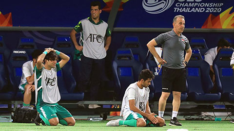 U23 Iraq nước mắt lưng tròng, đau đớn nhìn U23 Thái Lan vào chơi tứ kết
