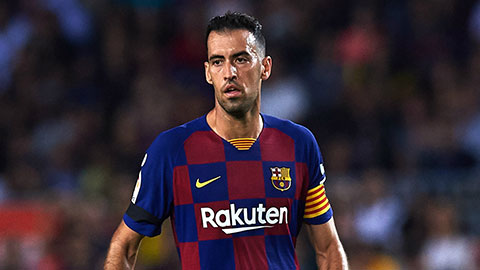 Busquets từ chối so sánh Setien và Valverde