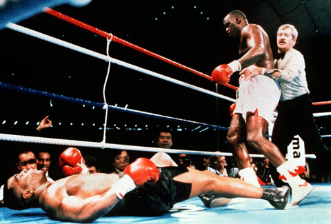 Tyson gục ngã trước Douglas – cú sốc lớn nhất lịch sử quyền Anh