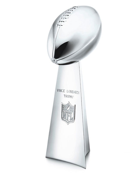 Tên của Vince Lombardi đã được khắc lên cúp của Super Bowl