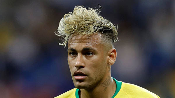 Neymar với kiểu tóc "khó đỡ" ở World Cup 2018