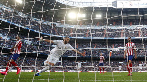 Real Madrid vừa xây chắc ngôi đầu bằng cách hạ gục Atletico Madrid 1-0