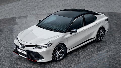 Toyota Camry 2020 tung ra mắt phiên bản thể thao, giá rẻ 'đe nẹt' Honda Accord, Mazda 6