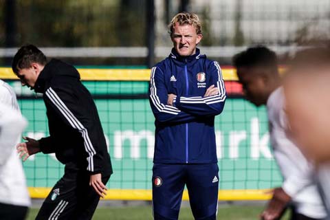 Dirk Kuyt đang giữ vai trò phụ trách đội trẻ Feyenoord