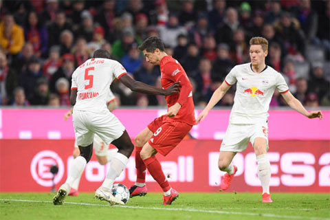 Bayern mất cơ hội bứt tốc trên BXH khi bị Leipzig cầm hòa
