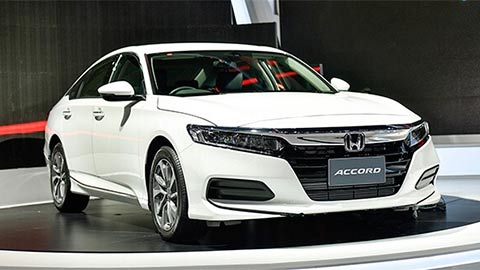 Honda Accord 2020 giảm giá sâu trong tháng 2, hấp dẫn hơn Toyota Camry