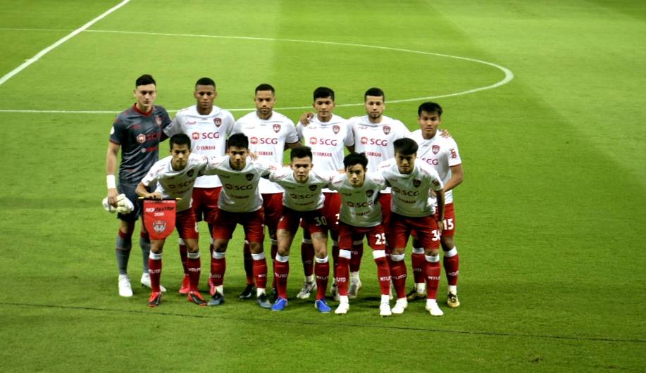 Văn Lâm và các đồng đội ra quân thất bại ở Thai League 2020 - Ảnh: Muangthong United 