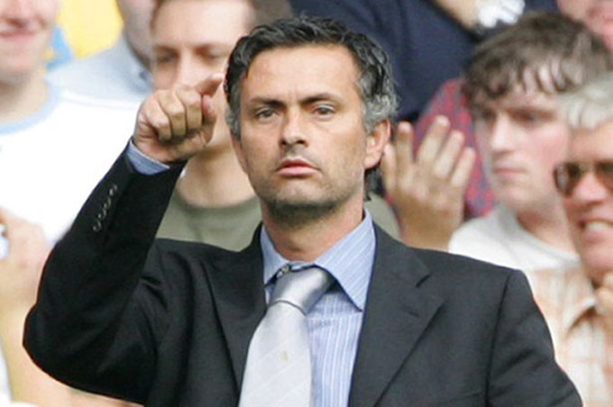 Jose Mourinho dẫn dắt Chelsea ở mùa giải 2004/05