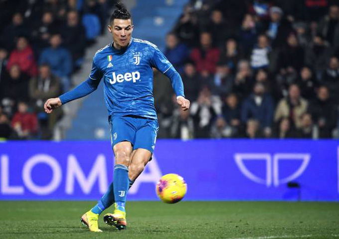 Ronaldo ghi bàn mở tỷ số cho Juventus ở phút 39