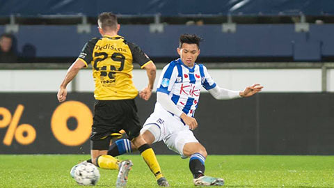 Văn Hậu giúp Jong Heerenveen lên ngôi đầu bảng giải dự bị