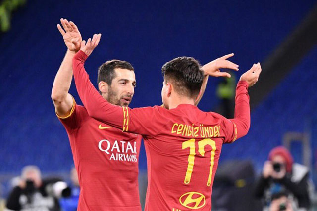 Roma 4-0 Lecce: Mkhitaryan tỏa sáng rực rỡ, Roma đứt mạch 3 trận thua liên tiếp