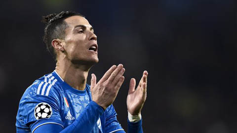  Ronaldo gây thất vọng với thống kê siêu tệ