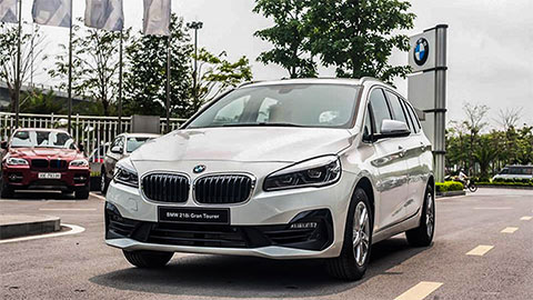 BMW giảm giá cực sốc, gần 300 triệu cho dòng MPV 7 chỗ 2-series 