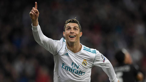 Ronaldo lần đầu trở lại Bernabeu để cổ vũ Real đá El Clasico