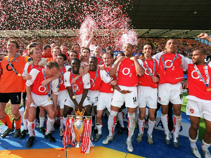 Arsenal là đội duy nhất có chiếc cúp vàng Ngoại hạng Anh