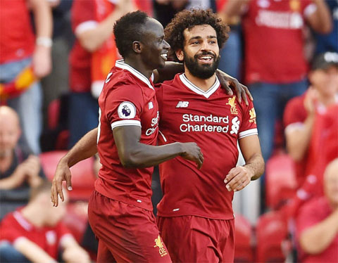 Khi bộ đôi Salah (trái) - Mane “vào phom”, Liverpool sẽ lại đi vào đường ray chiến thắng quen thuộc