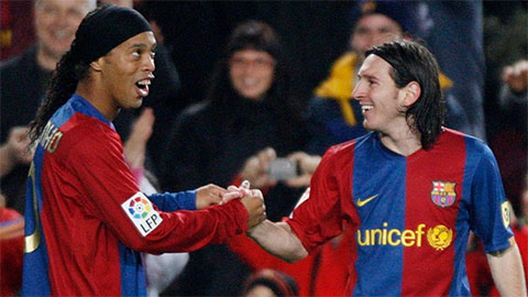 Messi chi tiền giải cứu Ronaldinho khỏi nhà tù