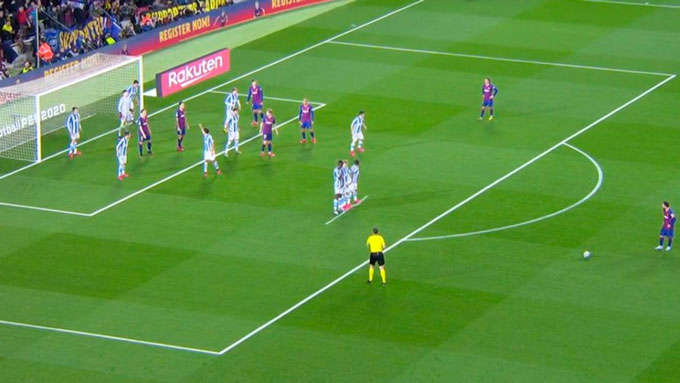 Đây là cách Sociedad hóa giải tuyệt kỹ đá phạt của Messi