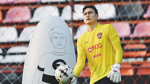 Văn Lâm tiếp tục không bắt chính ở Muangthong United