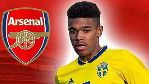 Arsenal và Bayern quan tâm đến Ibrahimovic mới của Thụy Điển
