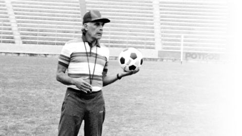 Vĩnh biệt 'Don Nacho', kỷ lục gia của bóng đá Mexico