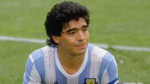 Sheffield United từng đạt thỏa thuận chiêu mộ... Diego Maradona 