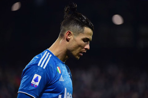 Ronaldo và đồng đội giúp Juventus giảm 90 triệu euro tiền lương