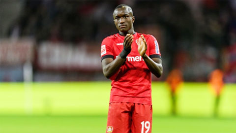 Moussa Diaby, thần tượng mới ở Leverkusen
