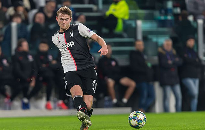 De Ligt đang trải qua mùa giải khó khăn ở Juventus
