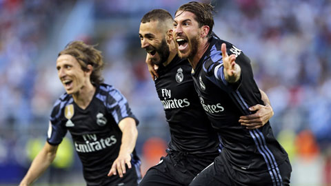 Benzema (trái) và Ramos vẫn sẽ tiếp tục có chỗ đứng trong đội hình Real dù đã lớn tuổi